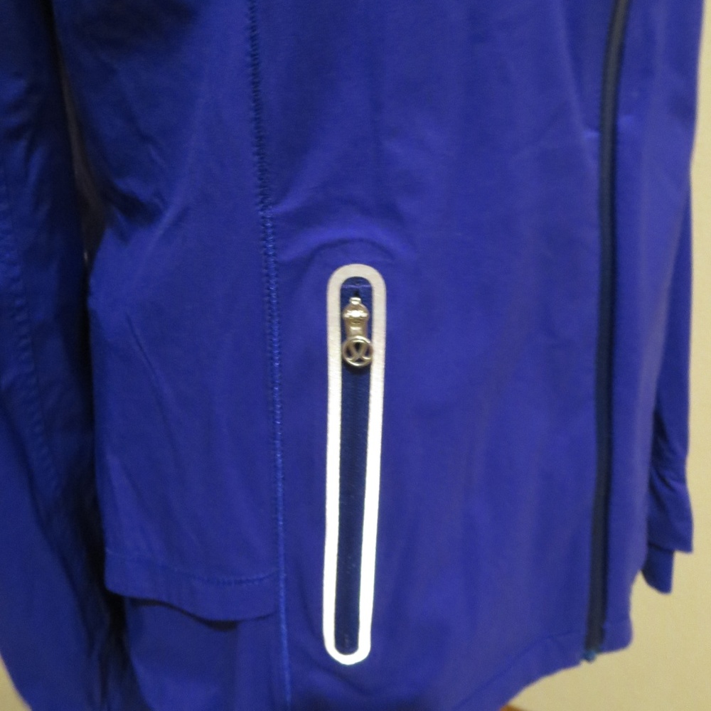 Lululemon Puddle Jumper Jacket reflective coat - Picture 7 of 8
